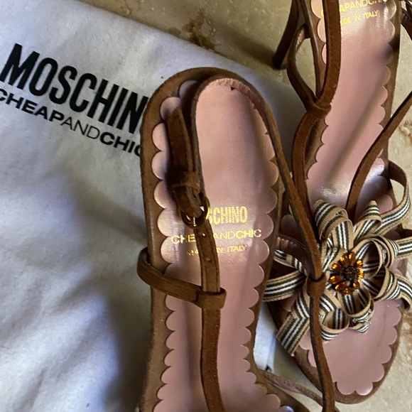 Moschino flower sling back sandal - Picture 3 of 11